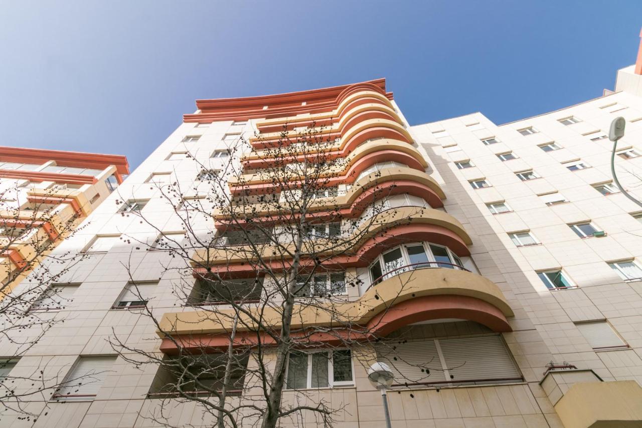Апартаменты Premium Flat In Upscale Area, Balcony, Parking Лиссабон Экстерьер фото